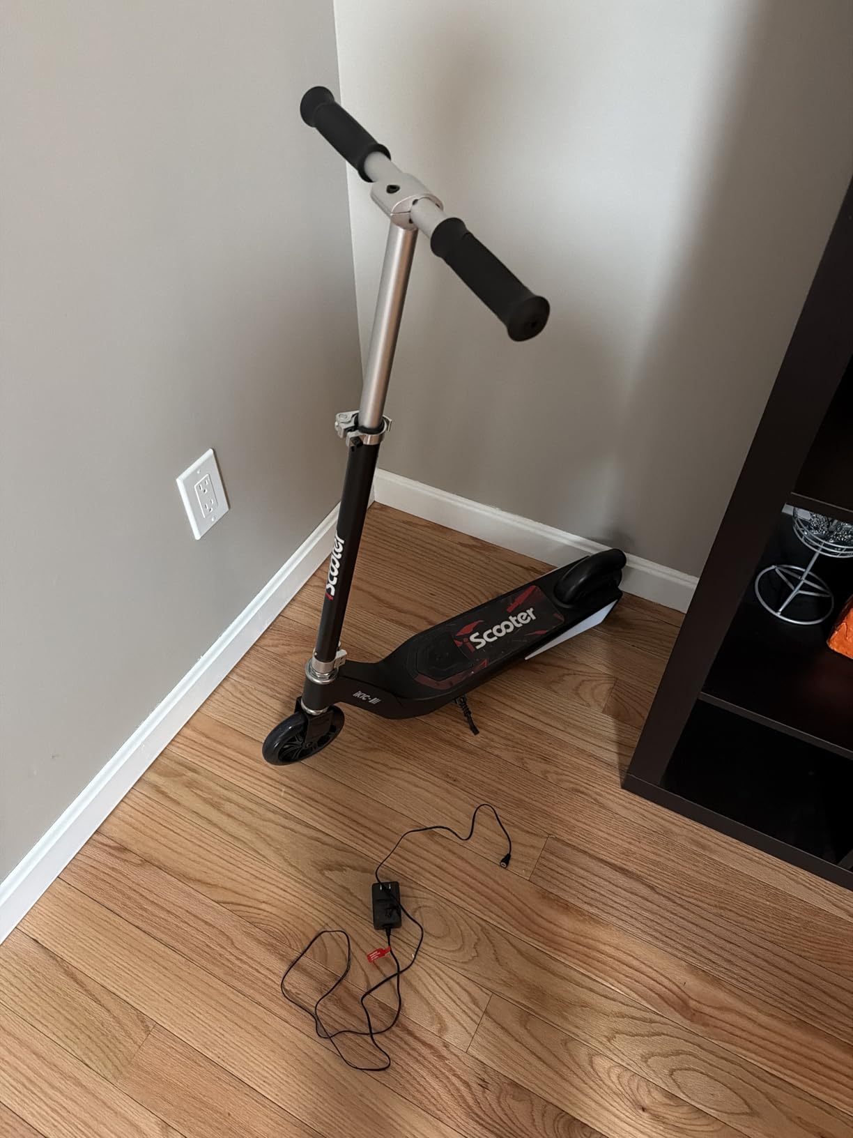 iScooter IK3 Serious Electric Scooter for Kids Aged 6-12 customer photo 2
