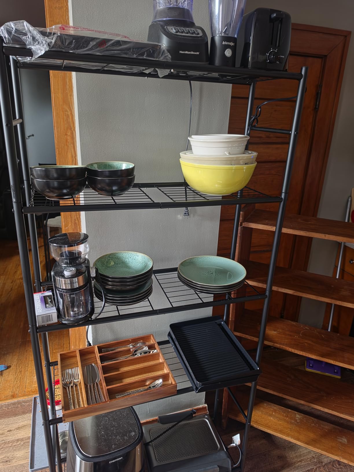 Sakugi Storage Shelves - 4 Tier Shelf Organizer, Heavy Duty Garage Shelving Unit with Leveling Feet, Stable Metal Shelves Organizer for Pantry, Kitchen and Closet, 18.4