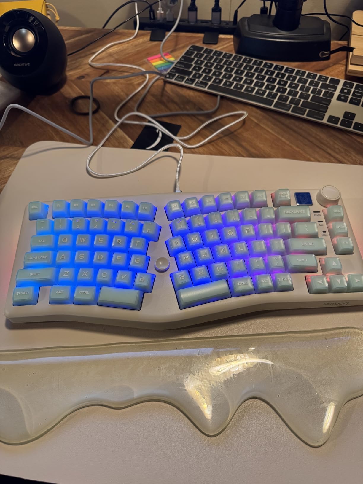 LEOBOG A75 Alice Ergonomic Wireless Mechanical Keyboard with Joystick Knob customer photo 2