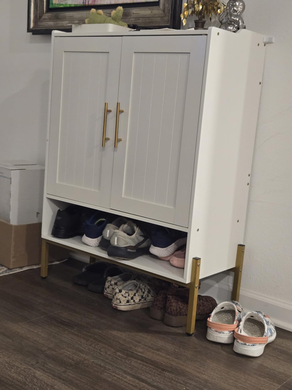 HOOBRO Shoe Cabinet, 5-Tier Shoe Storage Organizer with Doors, Wooden Shoe Cabinet Storage for Entryway, Freestanding Shoe Rack Cabinet with 3 Adjustable Shelves for Hallway, Gold and Black DB41SC01 customer photo 1