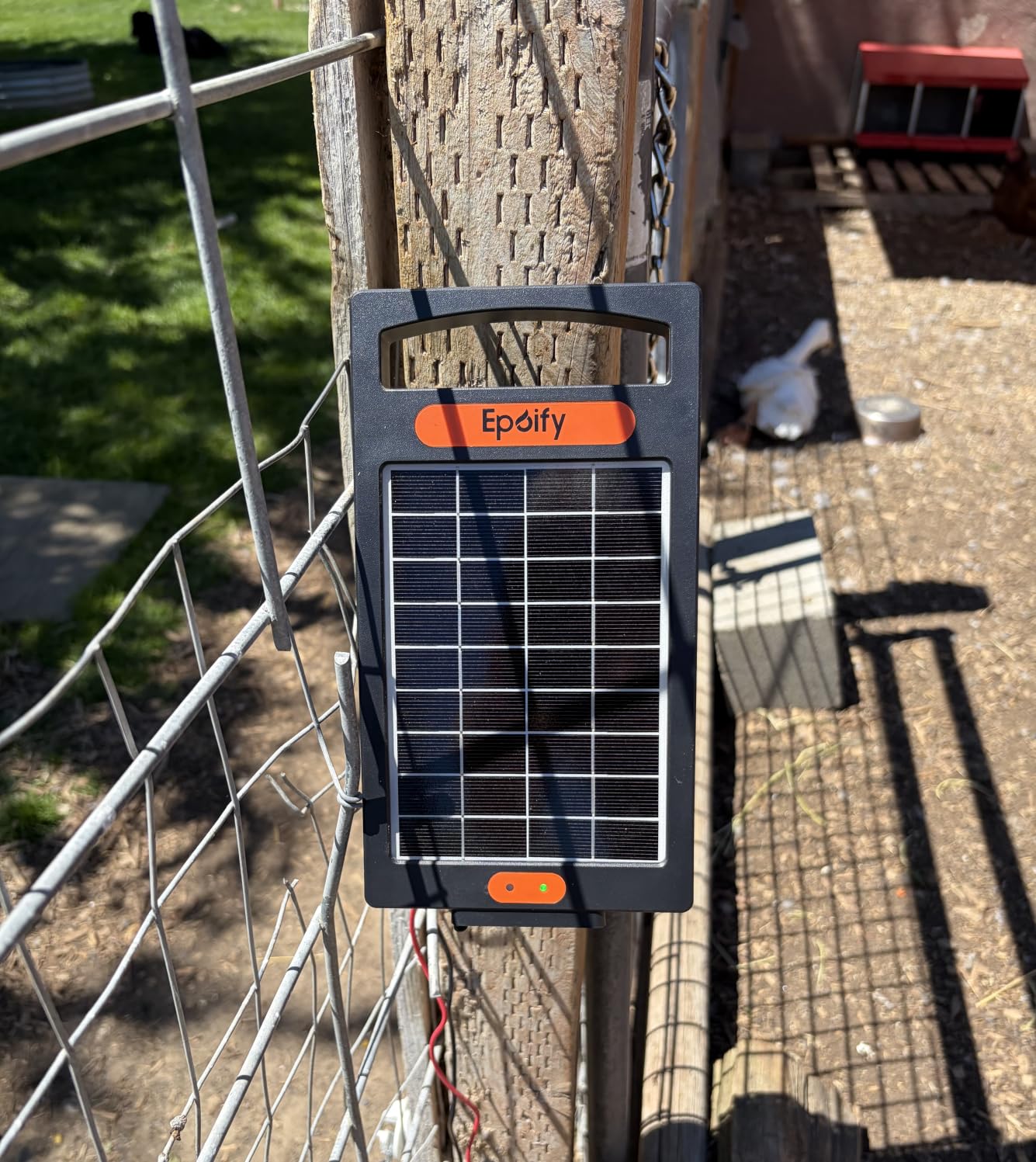 24-Hour Solar Electric Fence Charger, 0.18J, 10-Mile for Livestock, Portable All-in-One Energizer, 5700-10200V Pulse Output customer photo 2