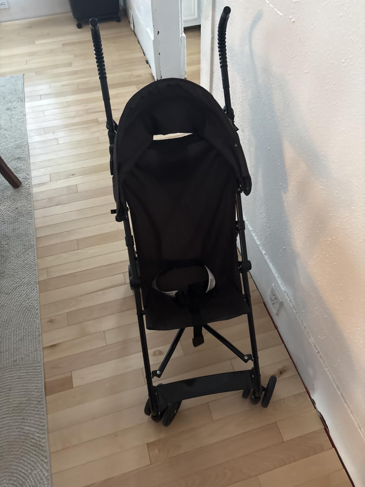 Dream On Me Aero Travel Umbrella Stroller, 1-Hand Fold, Lightweight, Black customer photo 2