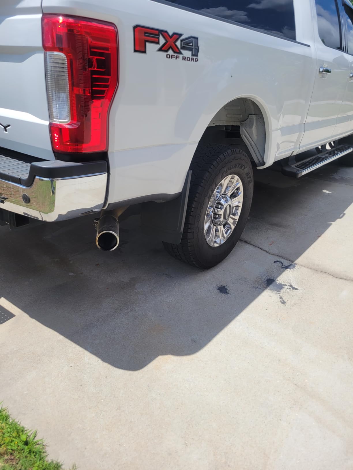 Mud Flaps for 2017-2026 Ford F-250/F-350 Super Duty Without OEM Fender Flares (Single Rear Wheels), No Drill Splash Guards Front & Rear Truck Mud Guards Accessories Set(4pcs) customer photo 1