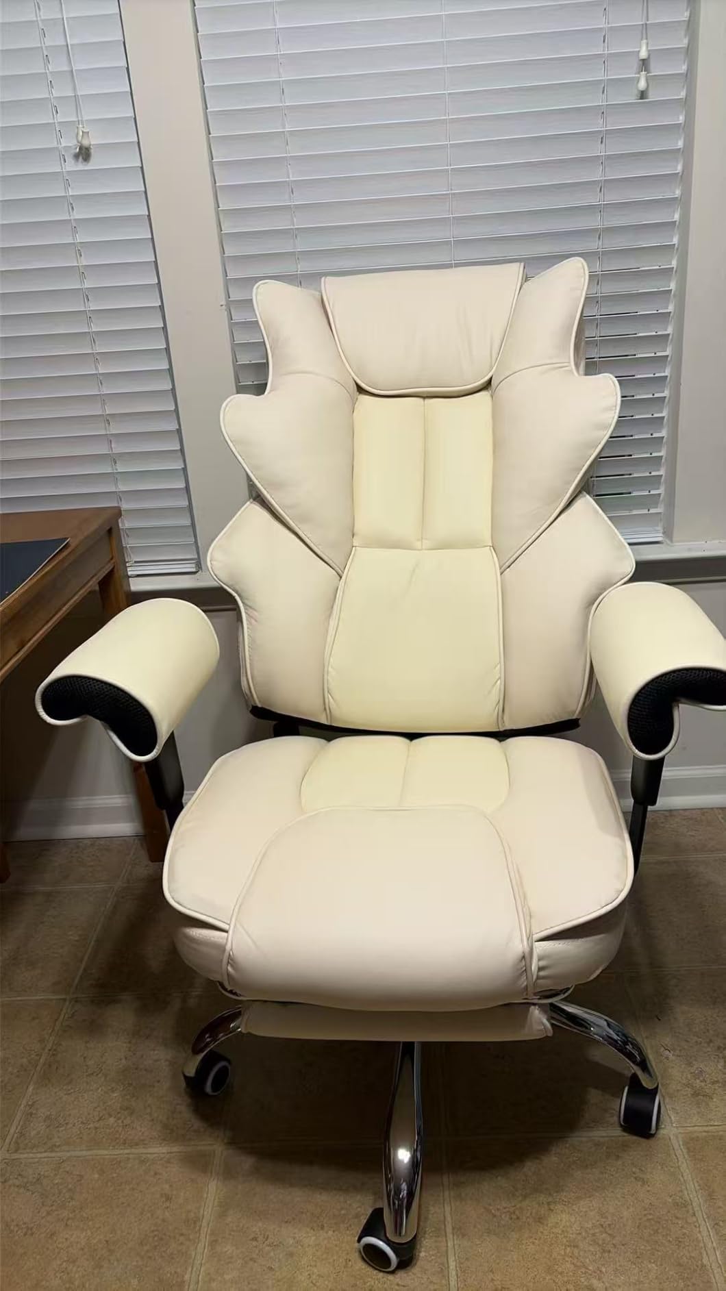 HOMREST 6-Point Massage Executive Chair, Heat Office Chair, Ergonomic Home Office Desk Chairs with Retractable Footrest and Reclining Function, Leather Computer Chair with Adjustable Armrest customer photo 2