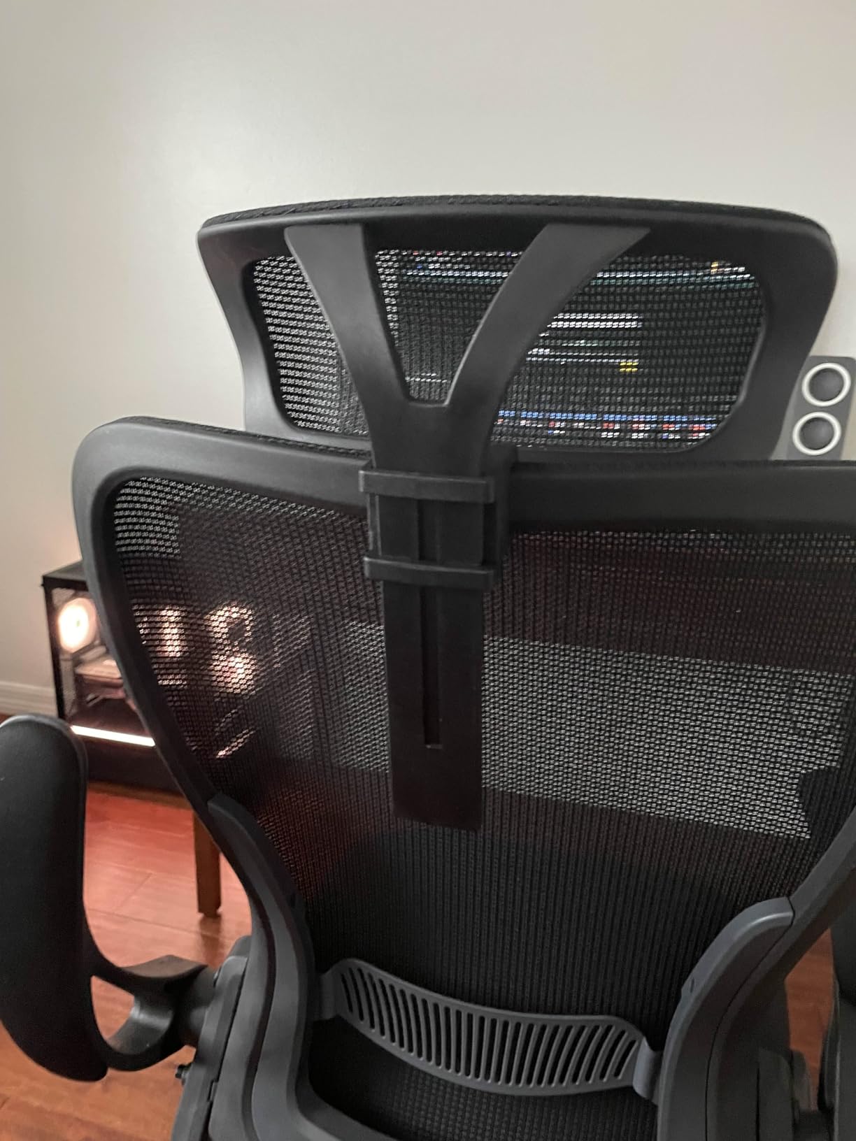 Tervo Model U - Folding Office Chair - Ergonomic Design for Small Spaces | Folding desk chair with breathable high-rebound mesh, flip-up arms and lumbar support for home office, study and gaming customer photo 1