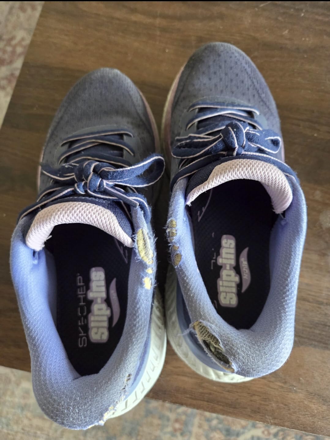 Skechers Women's Max Cushioning Arch Fit Areena Hands Free Slip-ins customer photo 2