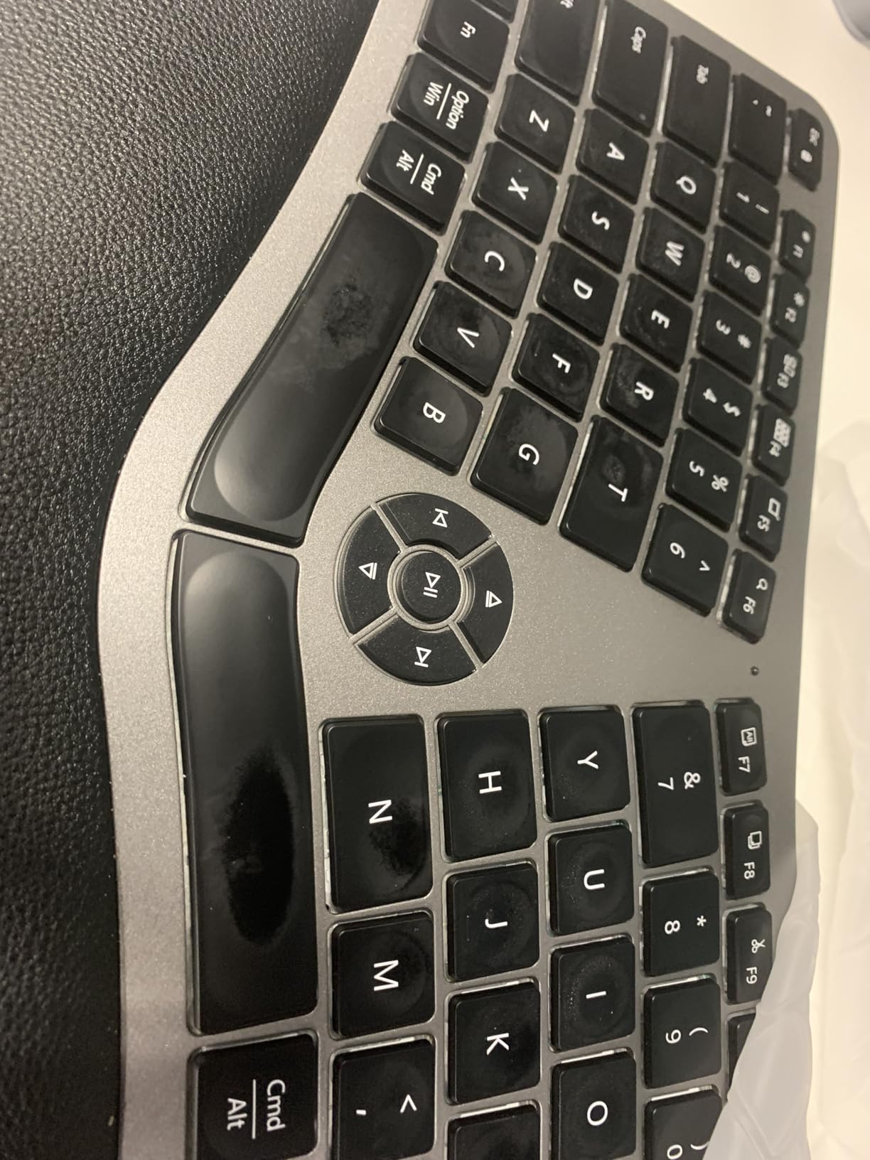 ProtoArc EK01 Plus Backlit Bluetooth Ergonomic Keyboard, Full Size, Black | Adjustable brightness, split design, cushioned wrist rest, connect 3 devices via Bluetooth/2.4G, 2000mAh USB-C rechargeable. customer photo 2