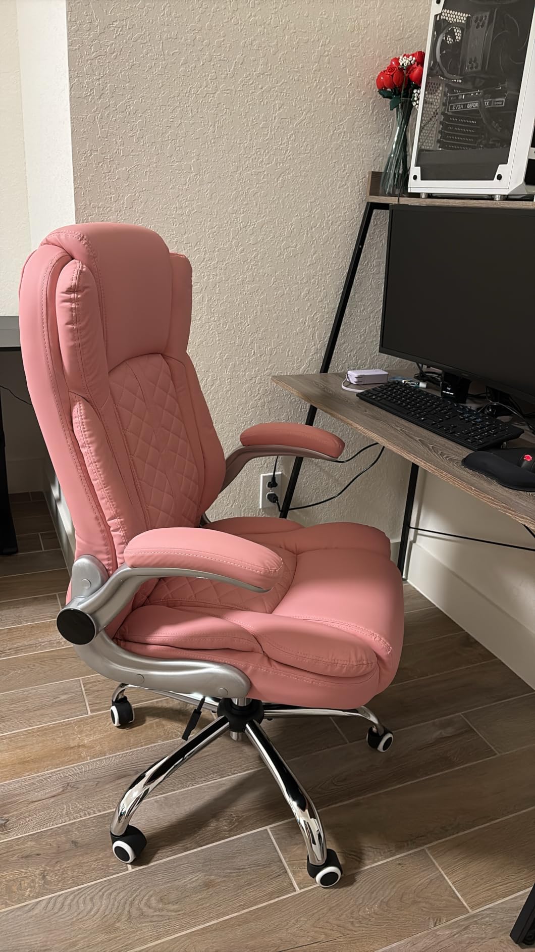 400lbs Executive Office Chair with Flip-Up Armrests, Big and Tall Computer Chair for Heavy People, Heavy Duty Ergonomic Comfy Chair, Breathable PU Leather (Pink) customer photo 1