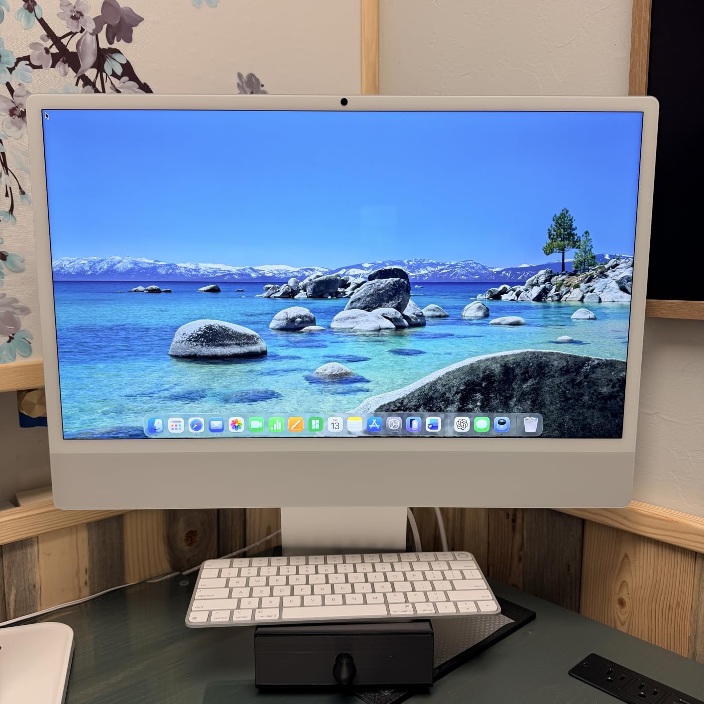 2024 iMac All-in-One Desktop Computer with M4 chip with 10-core CPU and 10-core GPU: Built for Apple Intelligence, 24-inch Retina Display, 24GB Unified Memory, 512GB SSD Storage; Silver customer photo 2