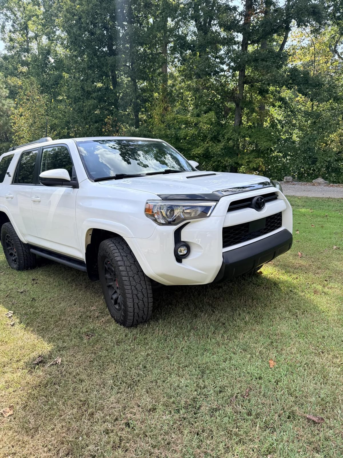 Husky Liners Aeroskin Hood Protector Low Profile Deflector/Bug Shield | Fits 2016-2023 Toyota Tacoma | Hood, 1-pc Matte Black - 2877079 customer photo 2