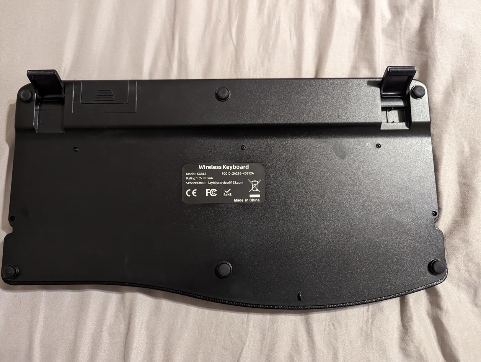 EAYBLLY 2.4G Wireless Ergonomic Keyboard, Full Size Wave Keys with Memory Foam Wrist Rest customer photo 2