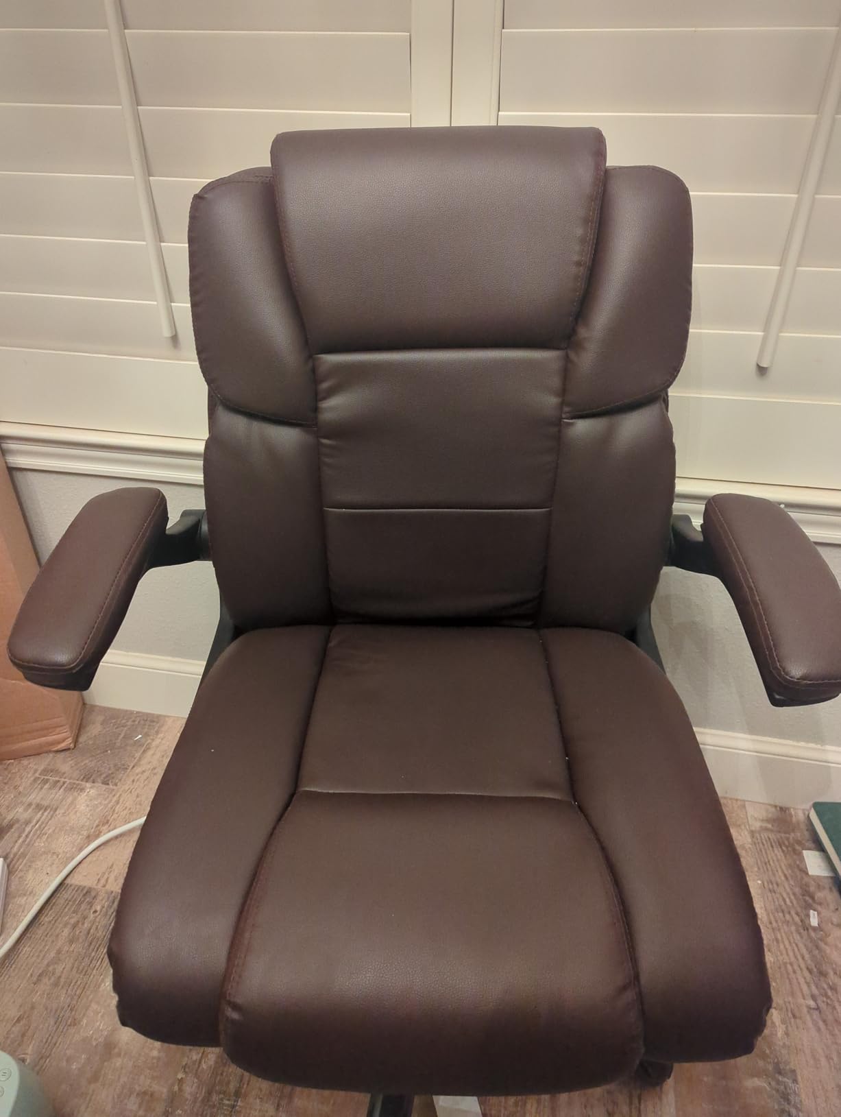 HOFFREE Leather Office Chair Home Computer Desk Chairs with Flip-up Arms and Swivel Wheels Adjustable Height PU Leather Mid Back Ergonomic Executive Office Chair for Short People Black customer photo 2