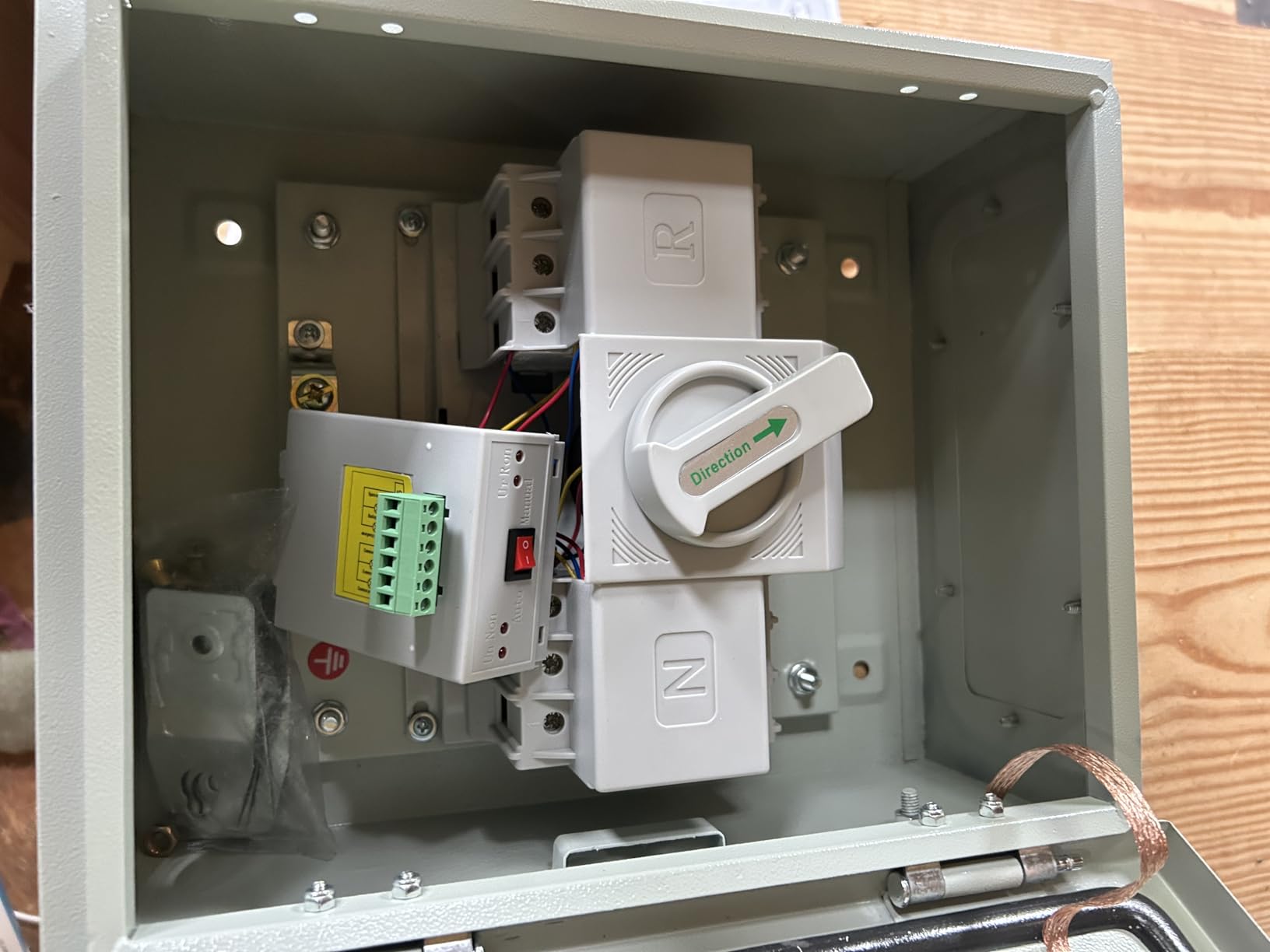 100A 3P Automatic/Manual Generator Transfer Switch for Home customer photo 1