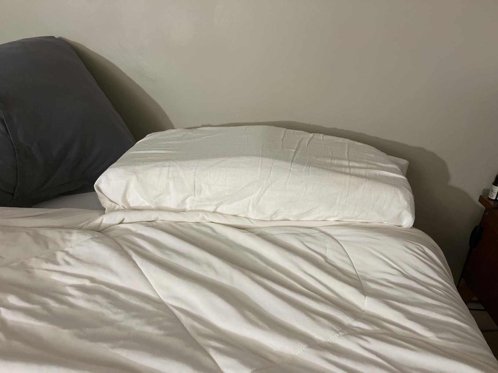 The Original Anti Snoring Pillow for Side Sleepers - Snoring Solution and Remedy - Inclined Memory Foam Pillow for Airway Support, Anti Snore Pillow with Removable Washable Cover customer photo 2