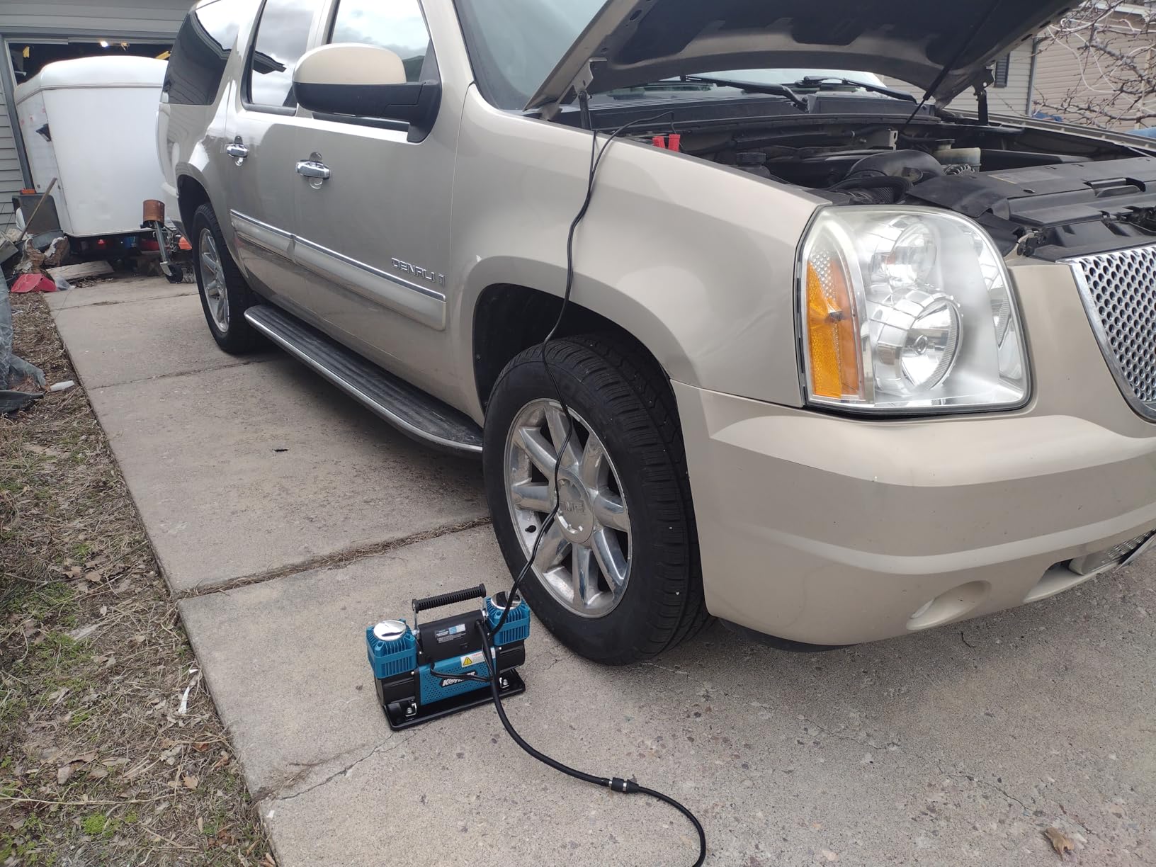 Kohree 12V Dual Cylinder Air Compressor, 12.35 ft³/Min Fast Tire Inflator customer photo 1