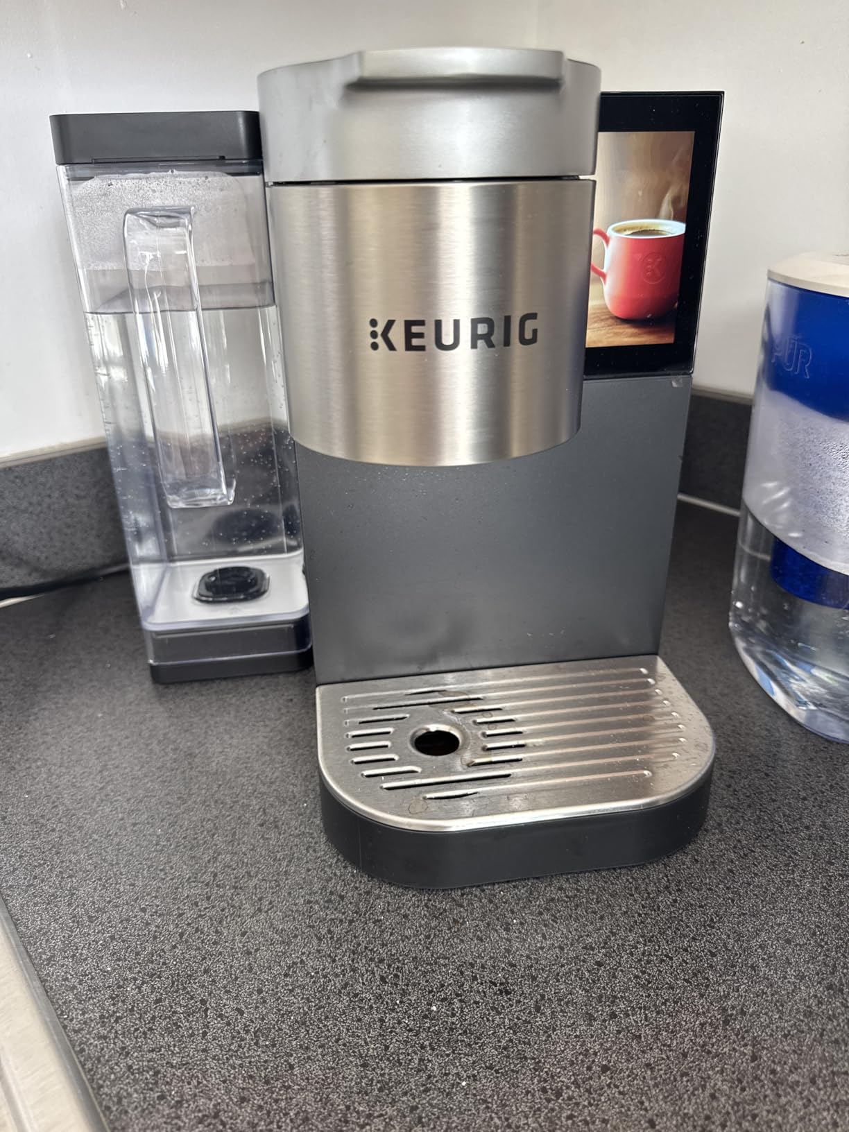 Keurig K-2550 Medium Business Single Serve Coffee Maker, 110 oz Water Reservoir, Silver/Black customer photo 1