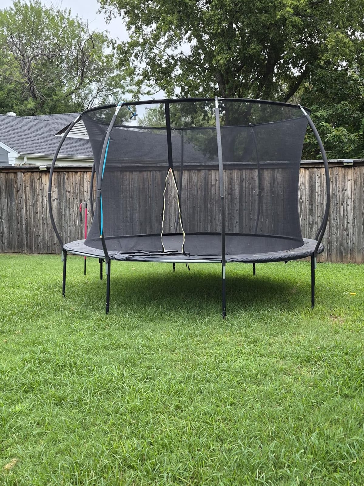 Gigu 10FT 12FT 14FT 15FT 16FT Recreational Trampolines with Enclosure Net and Ladder and Anti-Rust Coating, ASTM Approved Trampoline Outdoor for Kids and Adults customer photo 1