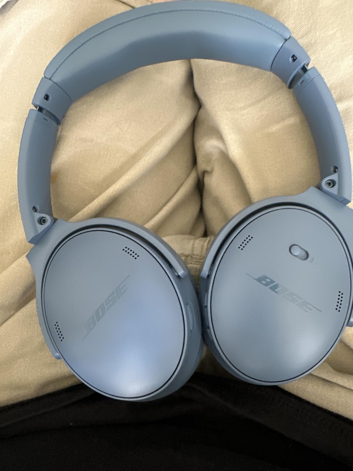 Bose QuietComfort Headphones - Wireless Bluetooth, Active Over Ear Noise Cancelling and Mic, USB-C Charging, Up to 24 Hours of Playtime customer photo 1