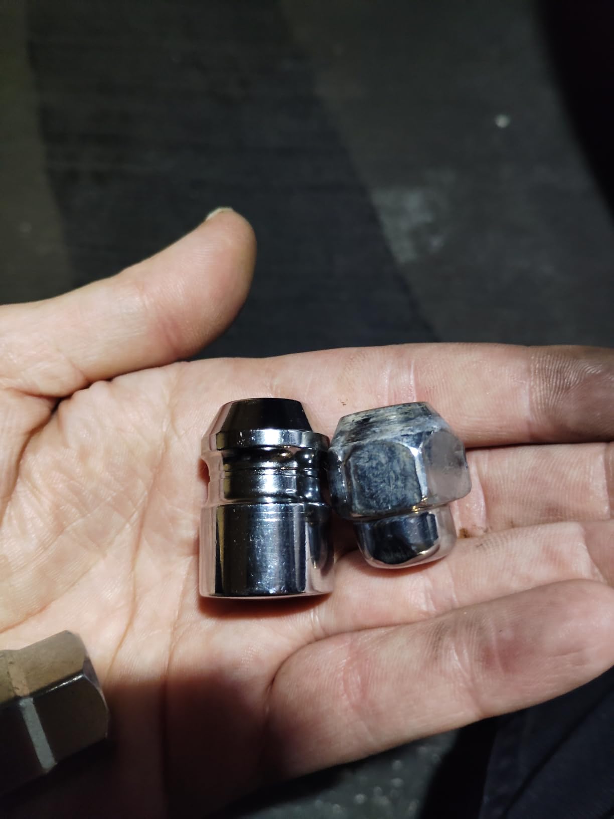 Wheel Lock Lug Nuts M14x1.5 Anti Theft Fit Chevy Silverado 1500 Tahoe Suburban Colorado Traverse Blazer GMC Sierra Yukon XL Canyon Acadia Cadillac Escalade Tesla Model Y 3 X S Replace 24210 customer photo 1