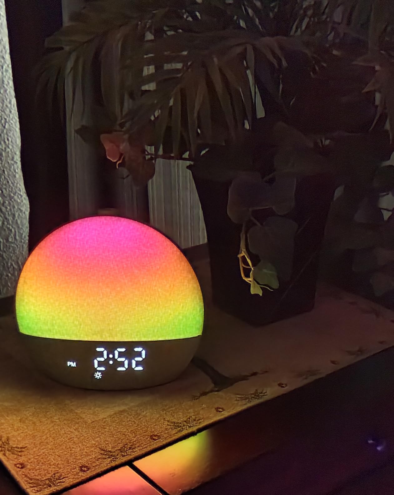 Sunrise Alarm Clock with Sound Machine - Natural Wake-Up Gradual Light customer photo 2