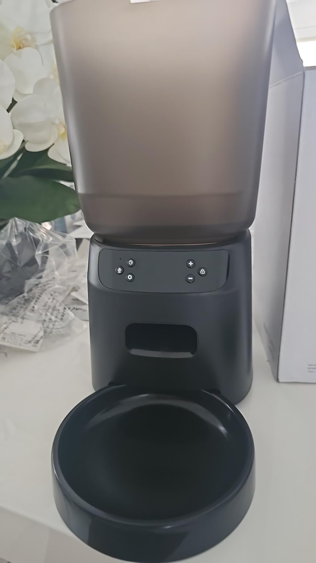 Automatic Cat Feeders for Two Cats, 5L/20 Cups Double Automatic Cat Food Dispenser with 2 Stainless Bowls, Timer Setting 20 Portions 6 Meals Per Day, 10s Meal Call (Black) customer photo 1