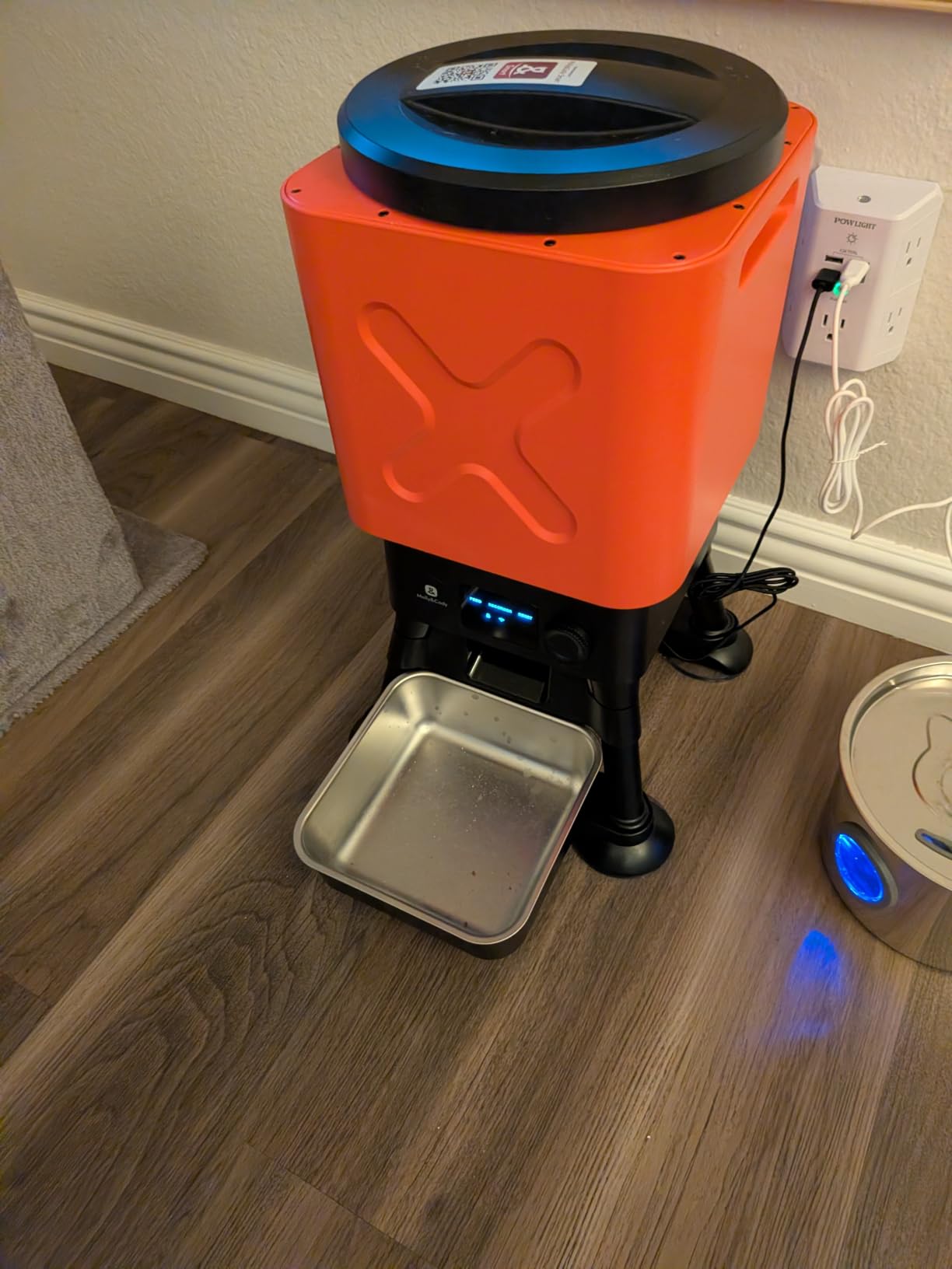 Automatic Dog Feeder for Large Dogs, 14L Capacity, Remote Feeding, Anti-Blockage System, Timed Auto Dog Food Dispenser, 2.4G WiFi App Control,Dual Power Supply,Stainless Steel Bowl customer photo 2