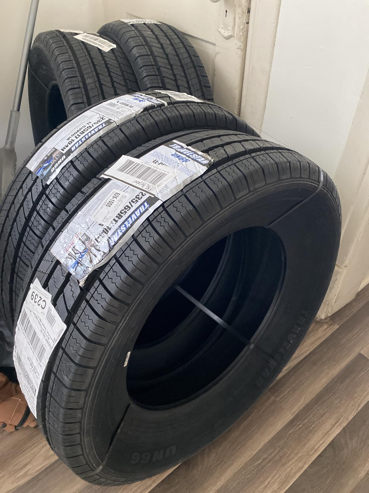 Set of 4 Travelstar UN66 235/60R18 103V High Performance CUV/SUV Tires customer photo 2