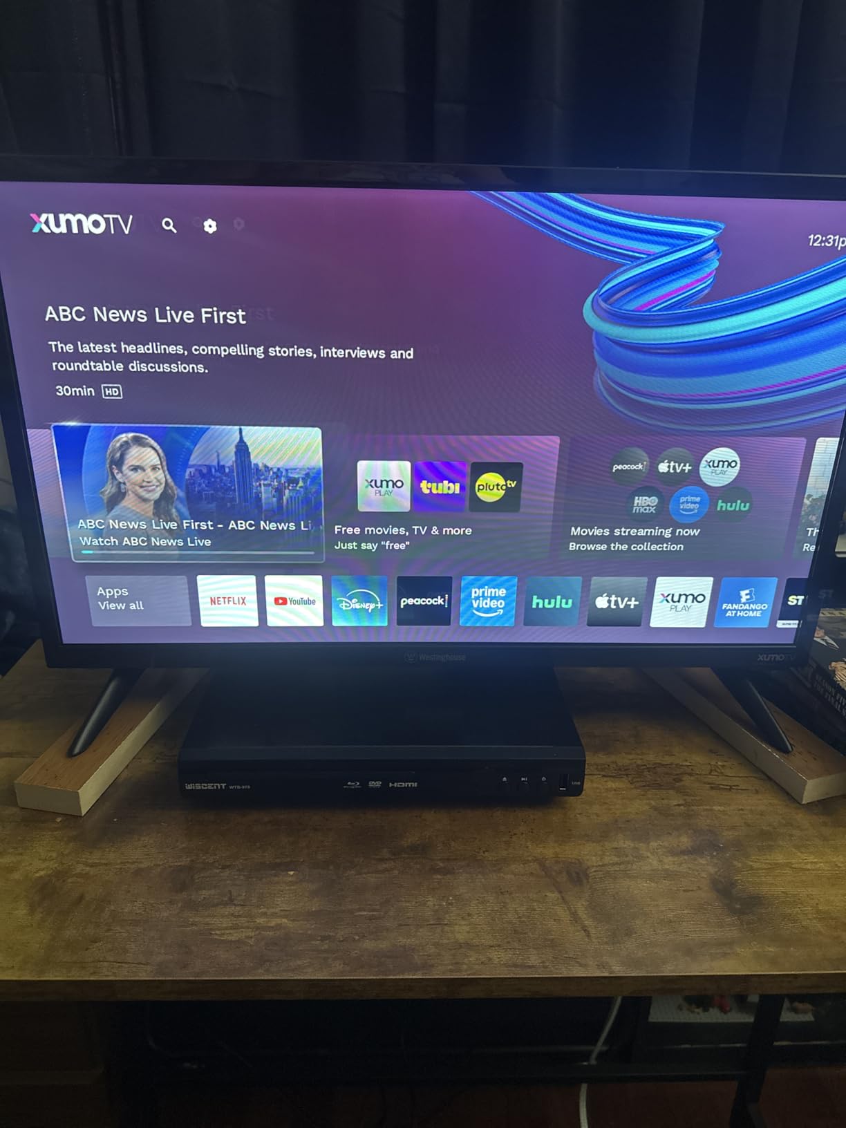 Westinghouse 24-inch Smart TV, HD Xumo TV with Full Function Voice Remote, Flat Screen Television w/Dolby Atmos, Bluetooth, Apple AirPlay, Wi-Fi & Mobile Connectivity customer photo 2