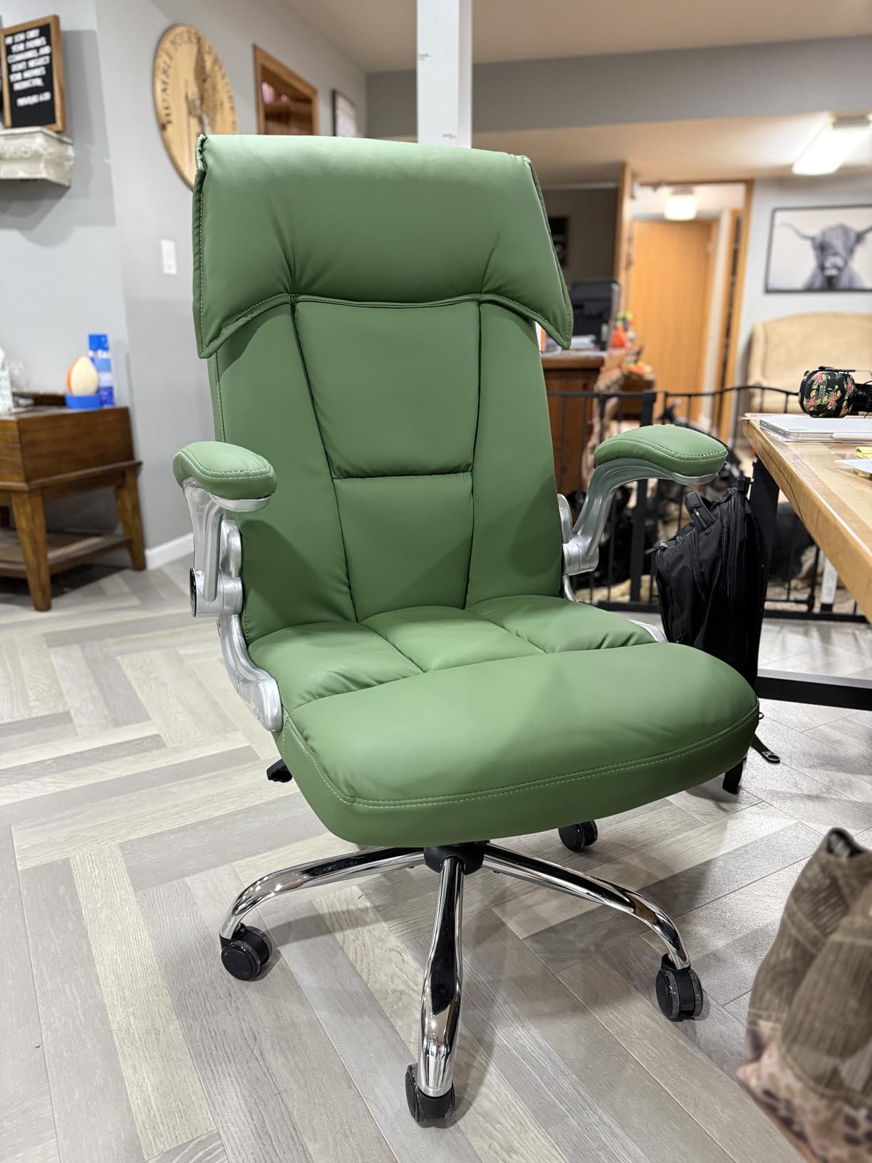 Plus Size Criss Cross Wide Comfy Office Desk Chair with Back Support, Pink | Ergonomic Lumbar Support, Wide Seat, Flip-up Padded Arms, Comfortable for Sitting All Day, Faux Leather customer photo 1