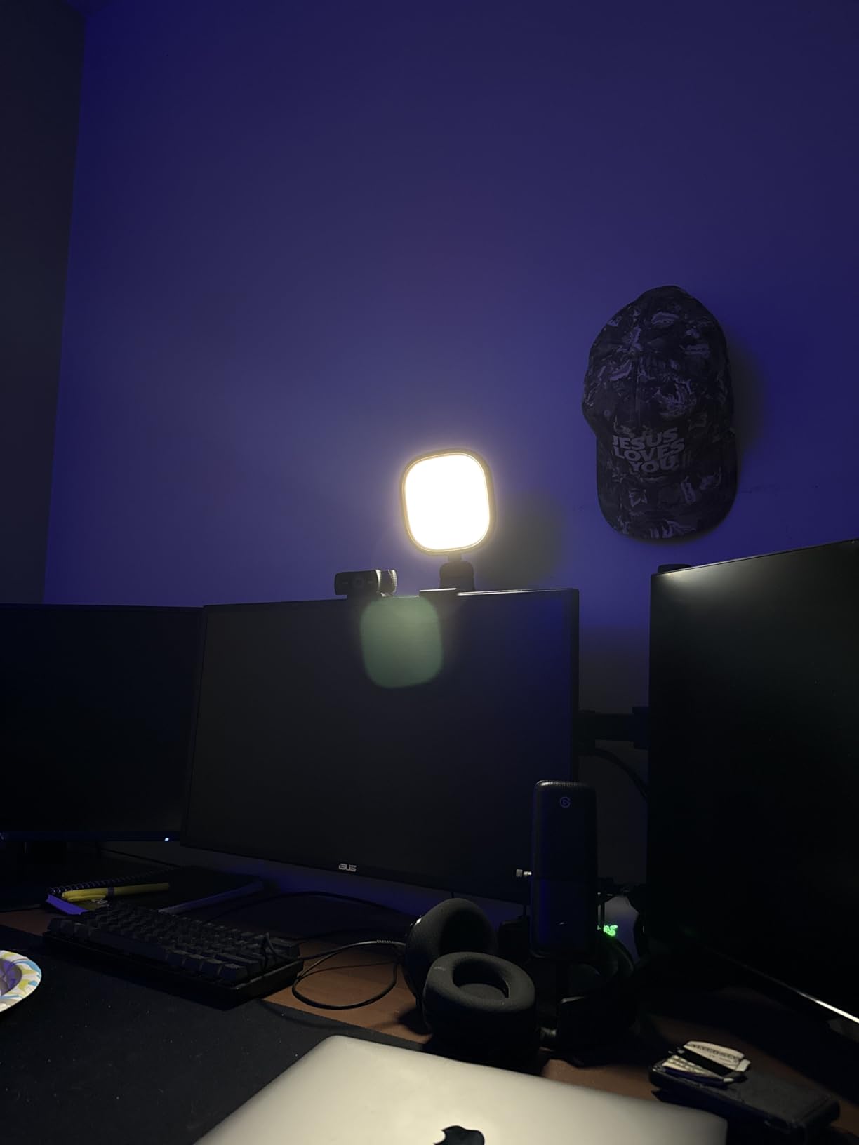 LitONES Ring Light for Laptop, Monitor, Desk, Eye-Caring Diffused LED Light | Soft Computer Light with Screen-Safe Clip, Adjustable Mount, CRI 97.8+, 50 Lighting Modes for Zoom, Video Calls & Streaming customer photo 2