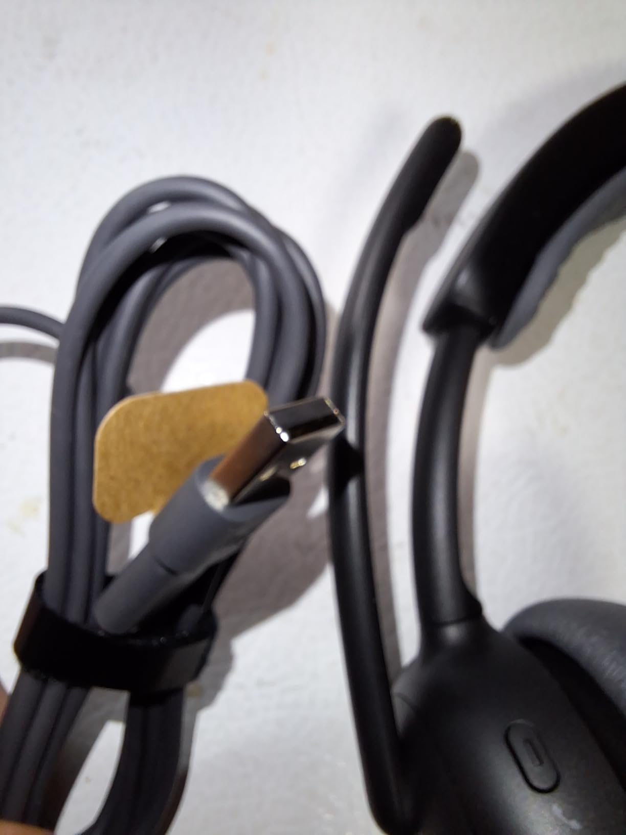 Logitech Zone Wired 2 Noise Canceling Headset with Adaptive Hybrid - Black | Noise-canceling, adaptive hybrid ANC, wired connectivity customer photo 1