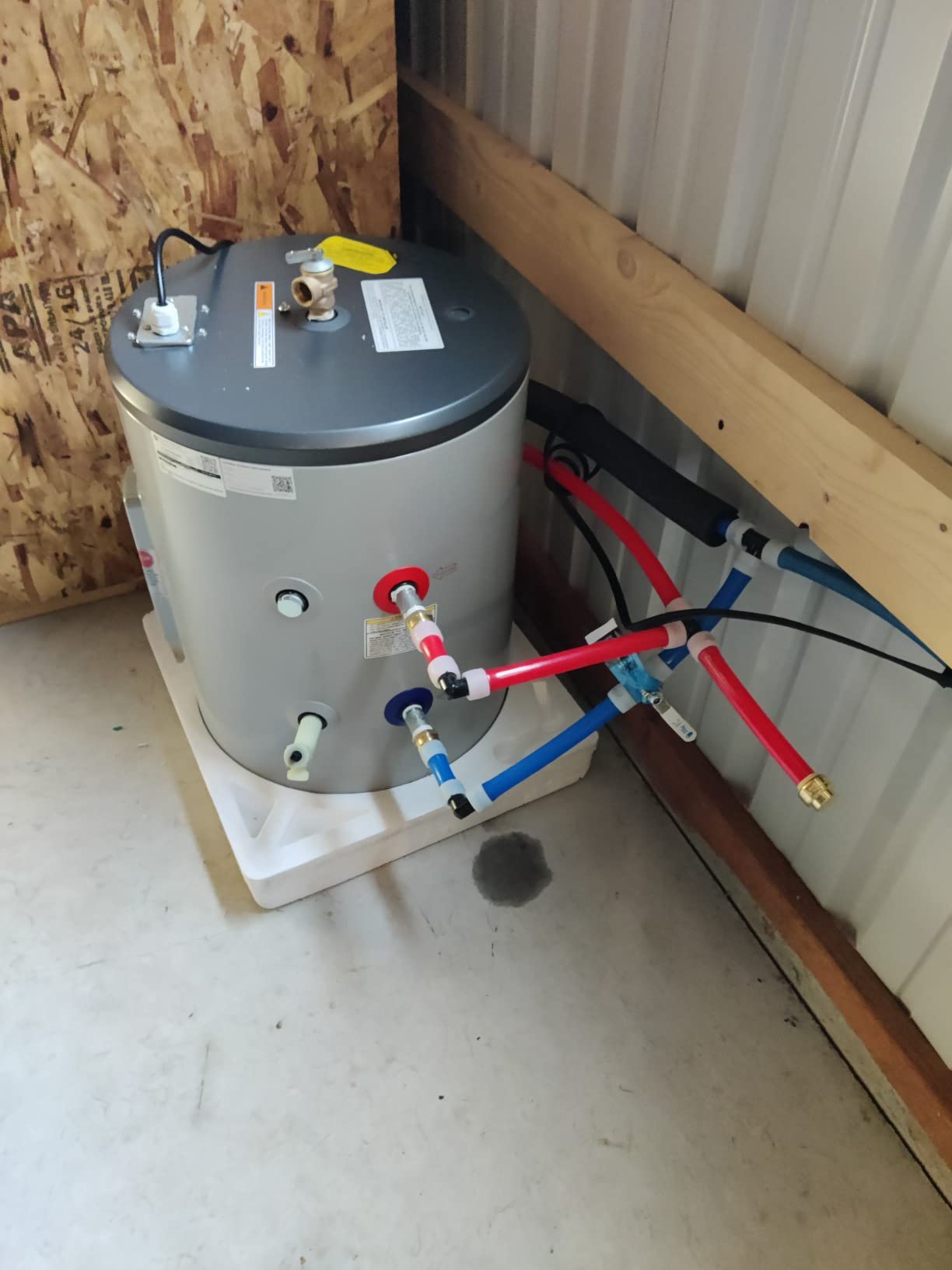 GE Appliances 10 Gallon Versatile Plug and Play Electric Water Heater with Adjustable Thermostat, Easily Installs Where You Want It, 120 Volt customer photo 2