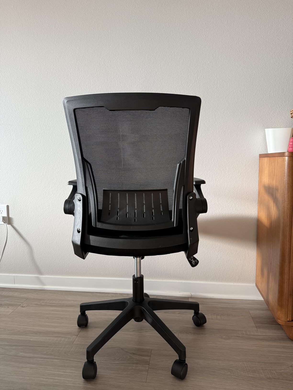 GTPLAYER Ergonomic Office Chair with Flip-up Armrests Executive Computer Chair for Home Office, Breathable Mesh & Comfy Lumbar Support, Black customer photo 2