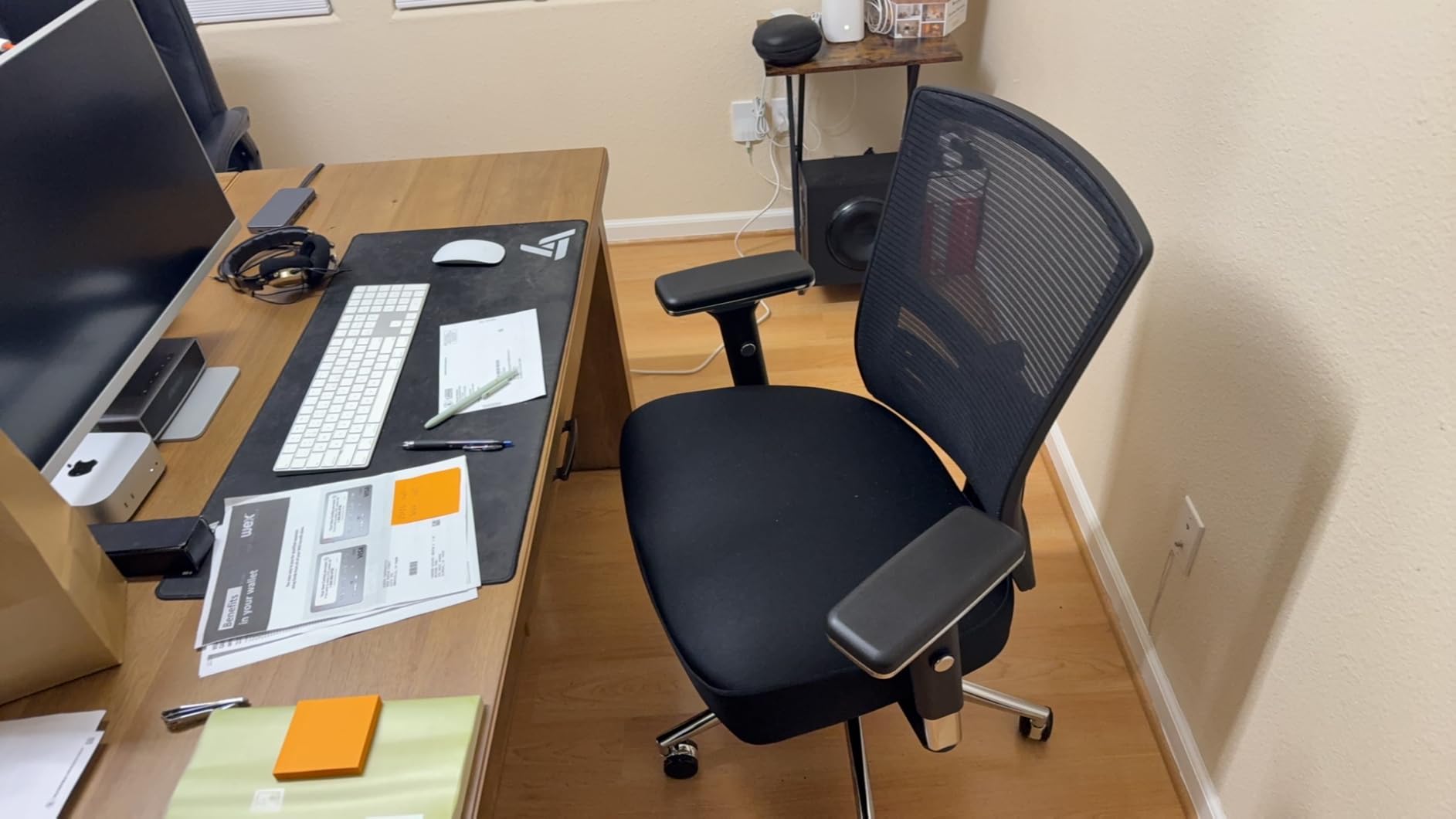Big and Tall Office Chair 700lbs with Ergonomic W Wide Thick Seat Cushion, Oversized Mesh Desk Chair with Adjustable Lumbar Support, Computer Chair with Upgraded 4D Armrests customer photo 2