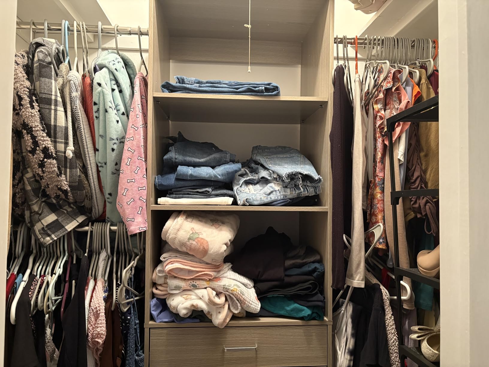 Besiost Closet System, 4-8 FT Closet Organizer Tower with 2 Wooden Drawers and Shelves, Can Fit 60 to 96 inch Walk-in Closet System with 5 Hanging Rods, Built-in, White customer photo 2