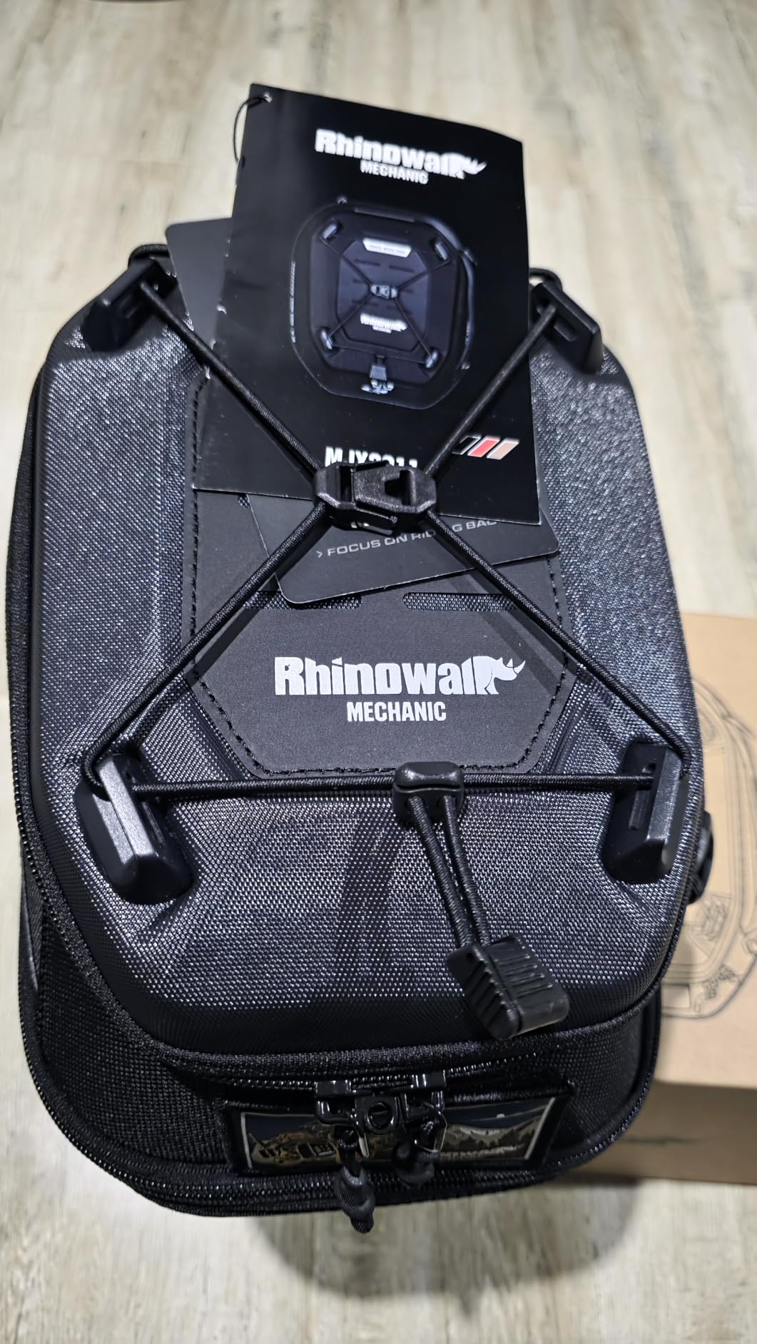 Rhinowalk Motorcycle Tank Bag 5L-6.5L with Strong Magnetic Quick Release Magnetic Tank Bag with Rain Cover fits Harley Davidson, Indian, Honda, Yamaha, Suzuki and More-Black customer photo 2