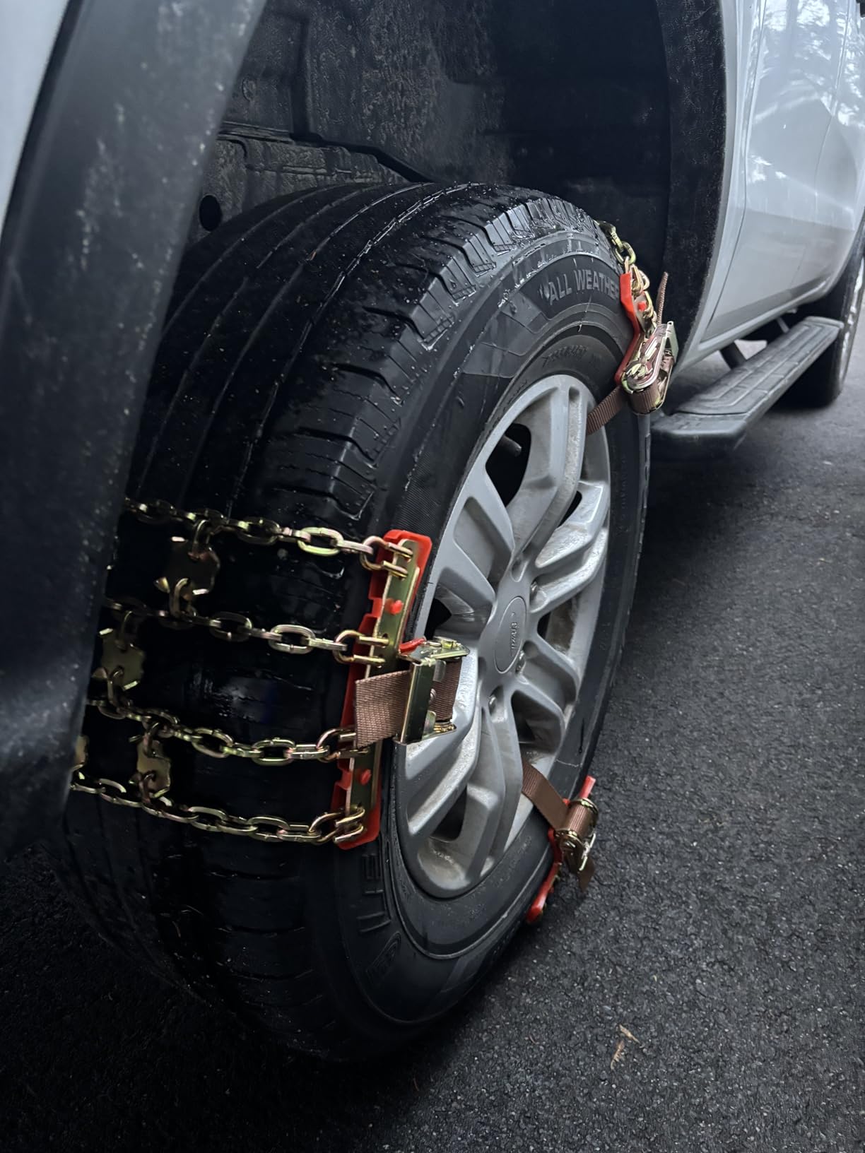 KYX Upgrade Alloy Steel Tire Chains for Car/SUV/Pickup Truks, Adjustable Universal Emergency Snow Chains for Off-road SUV Car Tires 185 195 205 215 225 235 245 255 - Set of 6, Alloy Steel customer photo 1