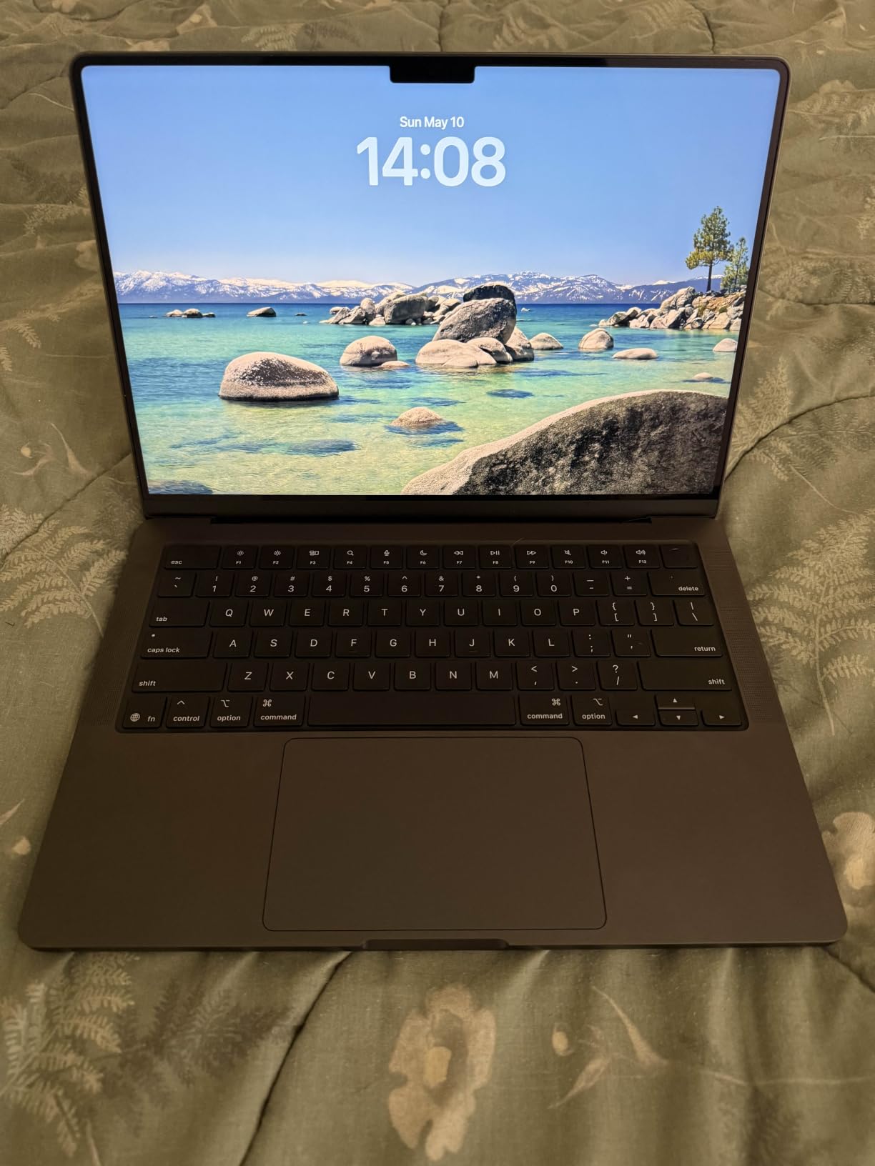 Apple 2025 MacBook Pro Laptop with Apple M5 chip with 10‑core CPU and 10‑core GPU: Built for AI, 14.2-inch Liquid Retina XDR Display, 16GB Unified Memory, 1TB SSD Storage; Silver customer photo 1