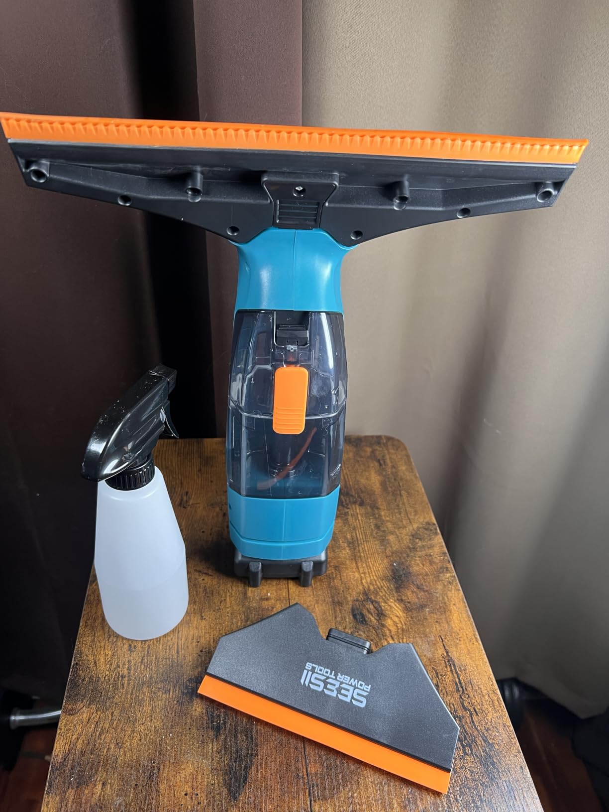 SEESII Cordless Window Vacuum Squeegee 2X 2000mAh for Glass Window customer photo 1