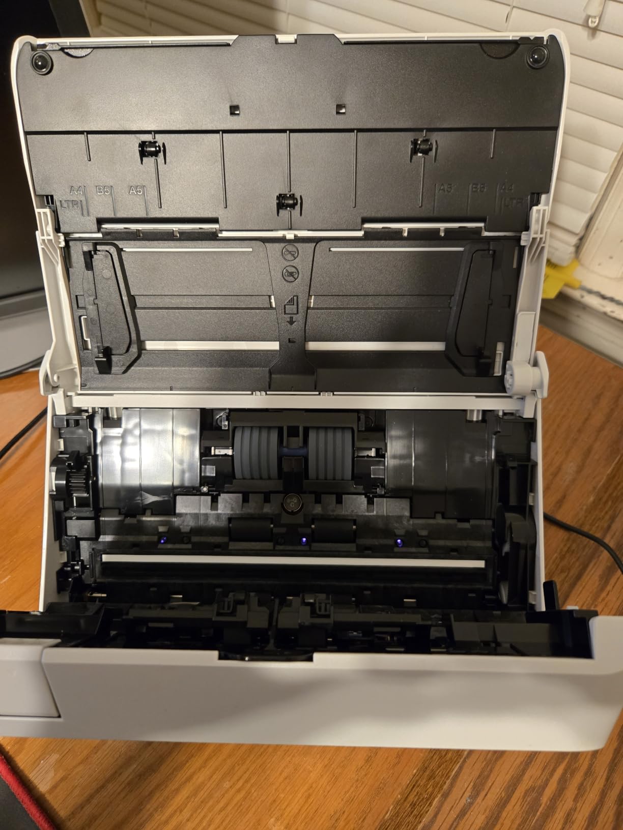 Canon imageFORMULA R40II Office Document Scanner - Duplex Scanning, Easy Setup, Scans to Cloud customer photo 2