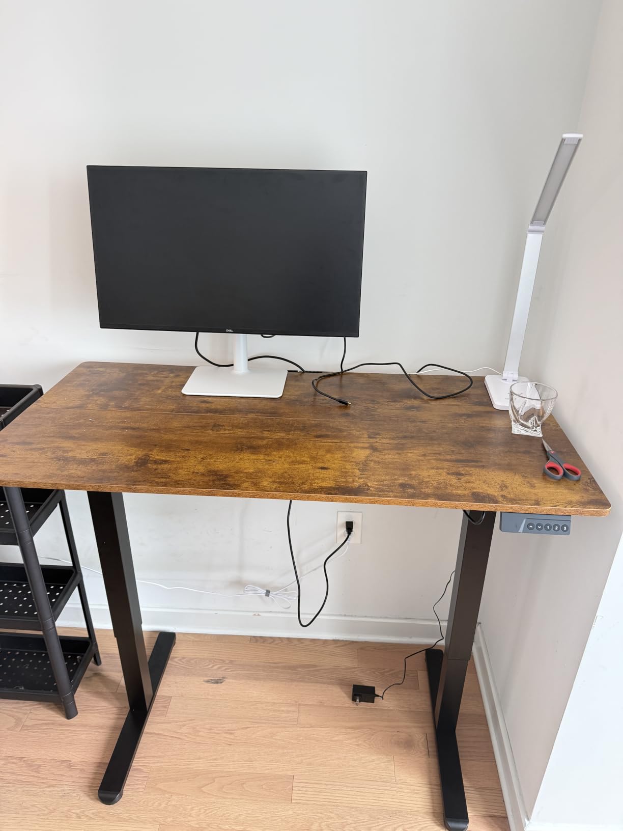 Claiks Electric Height Adjustable Standing Desk, 48x24 Inch, Deep Black customer photo 2