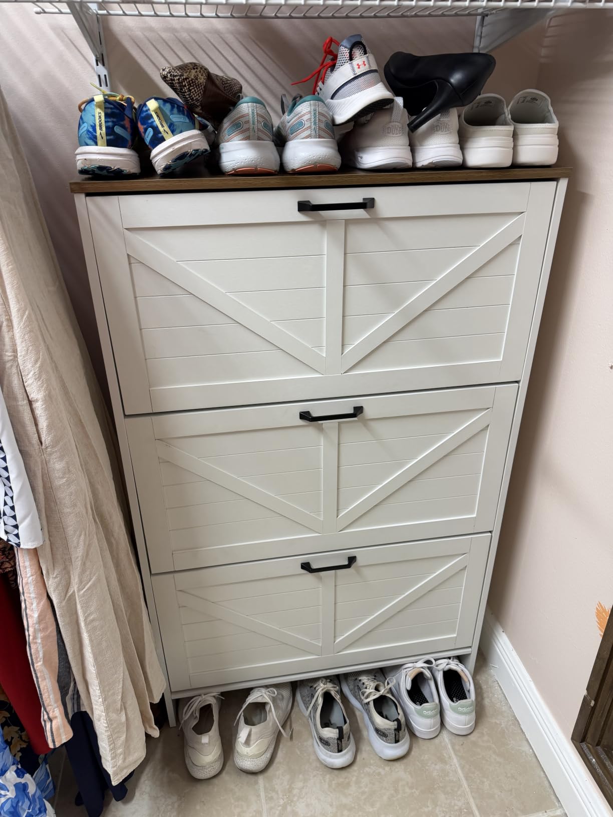 Nicetree Shoe Storage Cabinet for Entryway - 4 Flip Drawers Shoe Cabinet with Tiered Fluted Design - Slim Shoe Storage Rack with Gold Legs - Narrow Shoe Cabinet Hidden Shoe Organizer for Small Spaces customer photo 2