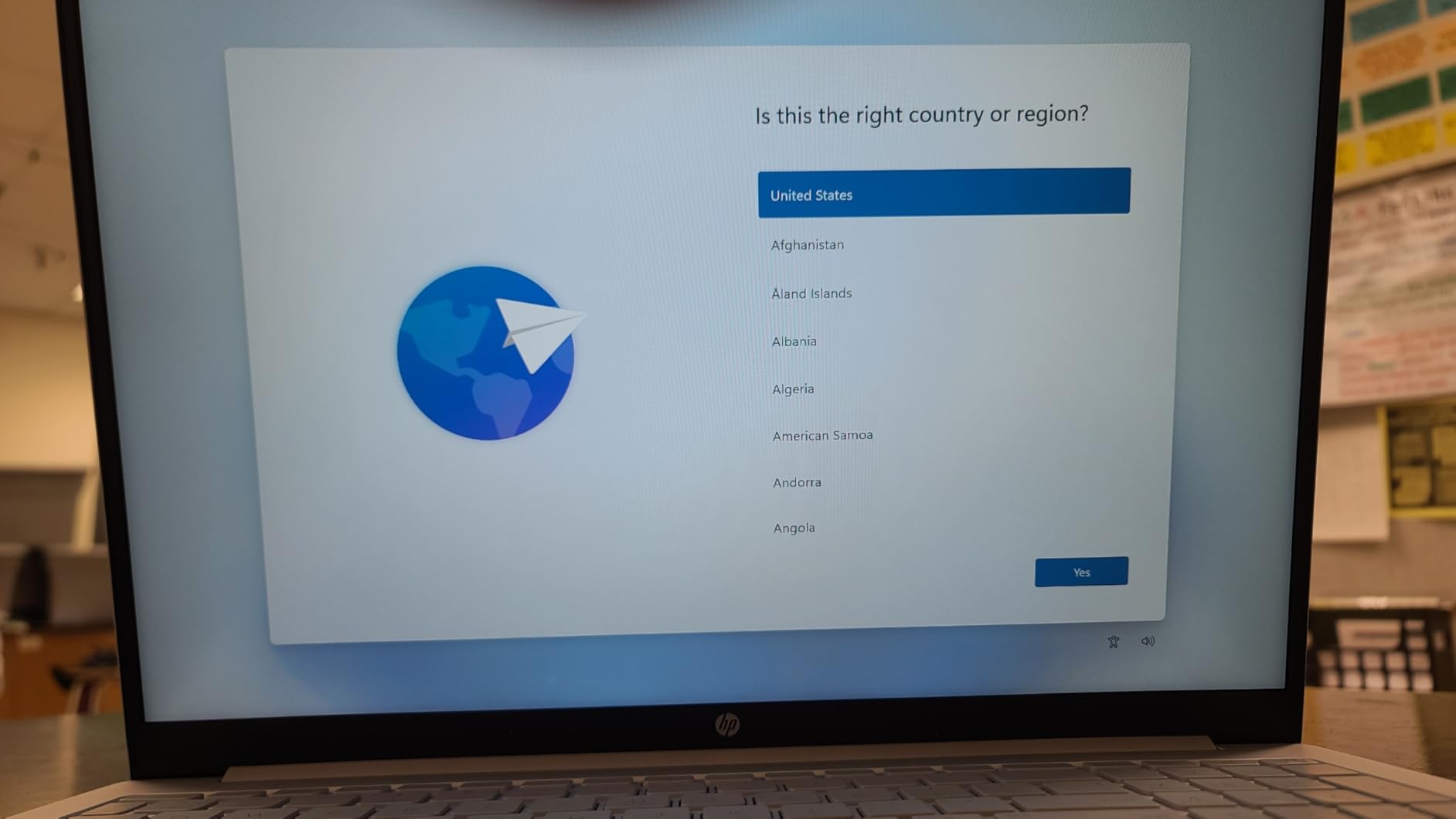 HP OmniBook 3 16 inch Laptop PC, 2K Touchscreen, AMD Ryzen 5 40, 8 GB RAM, 512 GB SSD, AMD Radeon 610M GPU, Windows 11 Home, Glacier Silver, 16-by0499nr customer photo 1