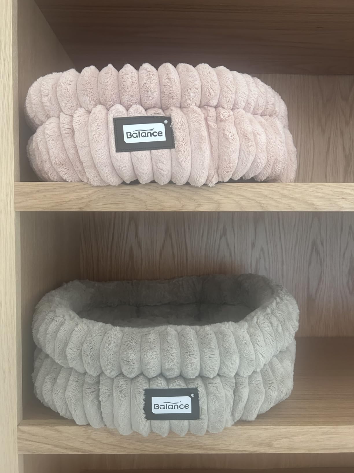 BALANCE Donut Dog Bed, 36 Inches Round Dog Bed Large Size Dogs Washable, Orthopedic Calming Dogs Beds for Kitten, Fluffy Plush Faux Fur Pet Bed with Anti-Slip Bottom customer photo 1