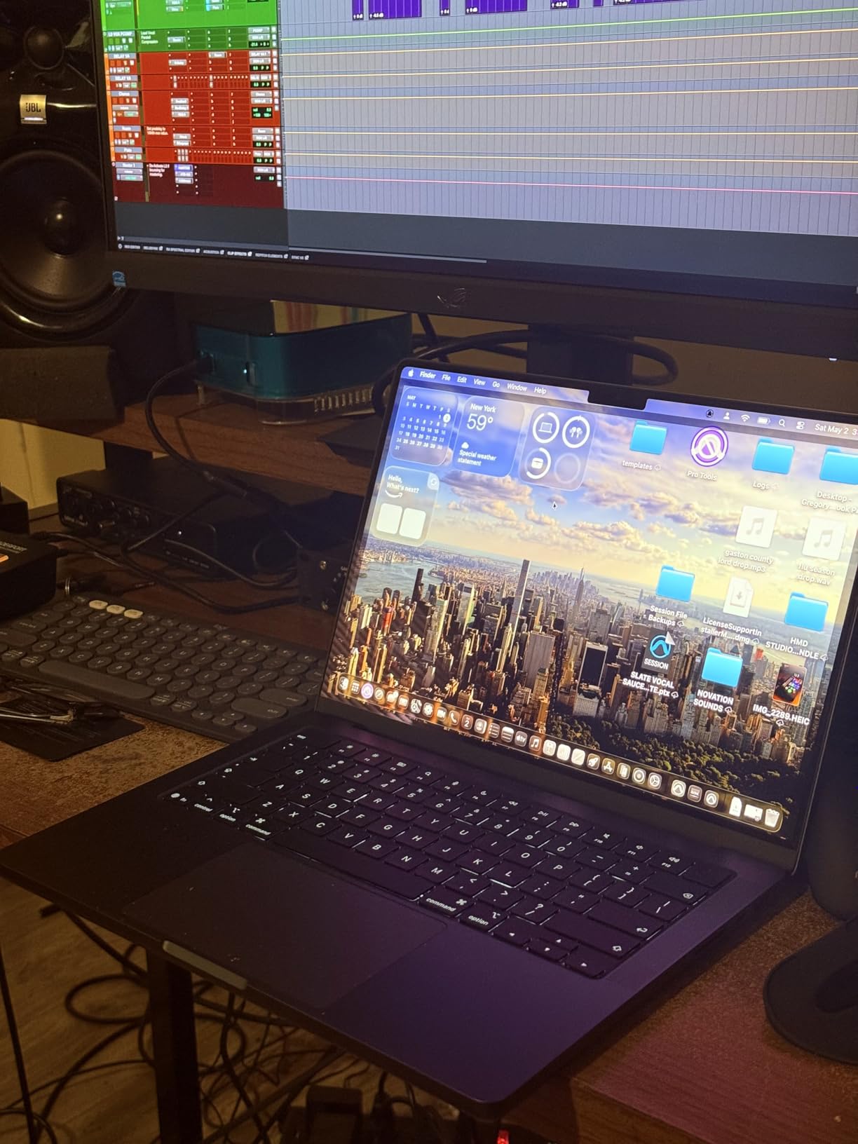 Apple 2026 MacBook Pro Laptop with Apple M5 Pro chip with 15-core CPU and 16-core GPU: Built for AI, 14.2-inch Liquid Retina XDR Display, 24GB Unified Memory, 1TB SSD, Wi-Fi 7; Silver customer photo 2