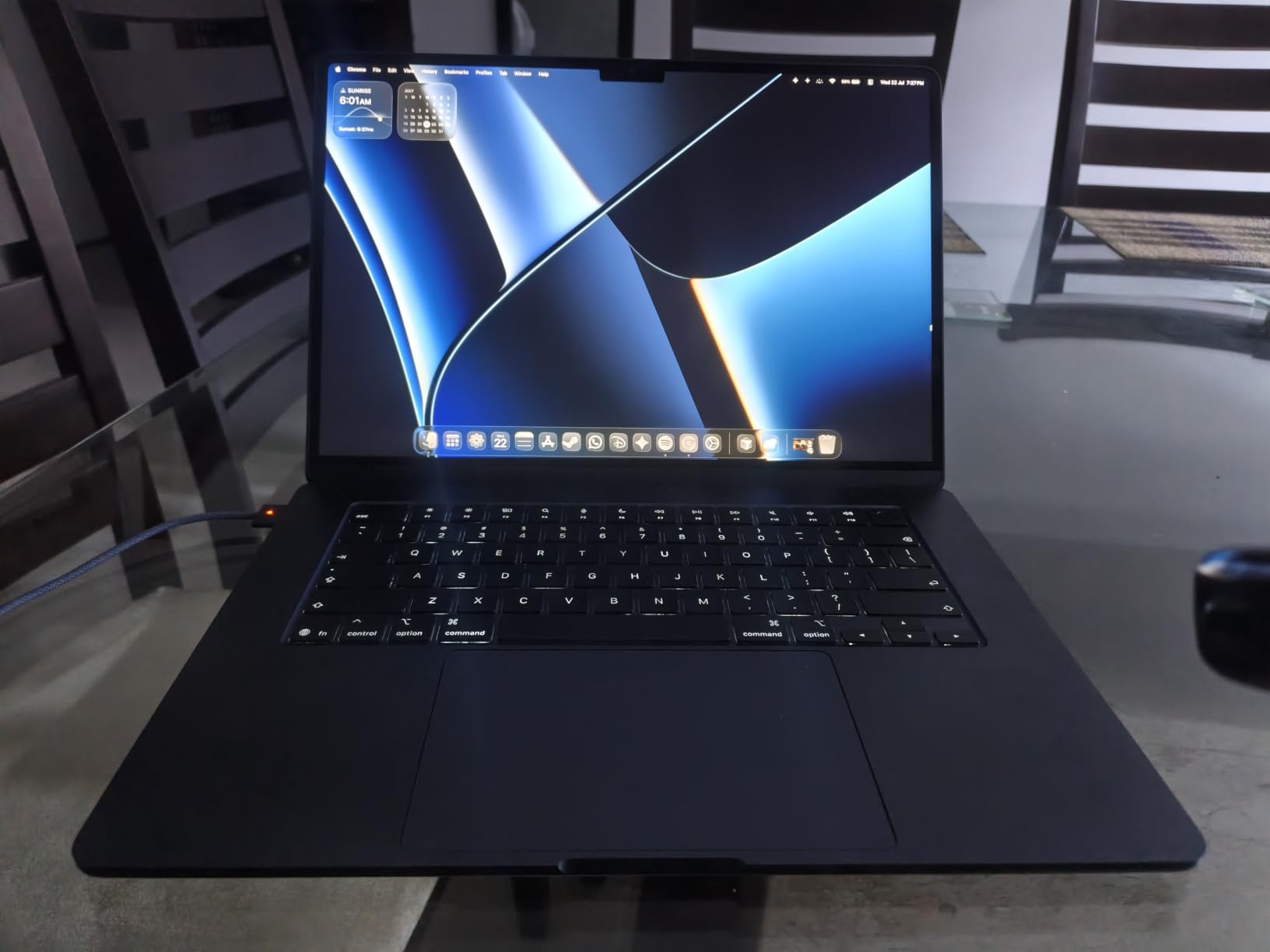 Apple 2026 MacBook Air 15-inch Laptop with M5 chip: Built for AI, 15.3-inch Liquid Retina Display, 16GB Unified Memory, 512GB SSD, 12MP Center Stage Camera, Touch ID, Wi-Fi 7; Sky Blue customer photo 1