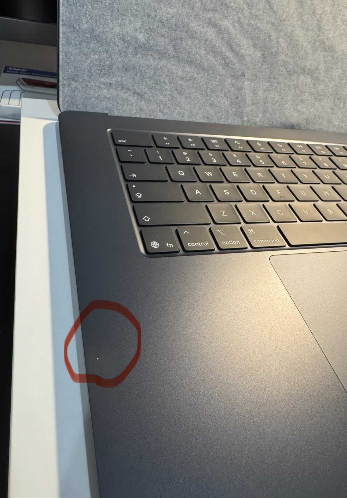 Apple 2026 MacBook Air 15-inch Laptop with M5 chip: Built for AI, 15.3-inch Liquid Retina Display, 24GB Unified Memory, 1TB SSD, 12MP Center Stage Camera, Touch ID, Wi-Fi 7; Sky Blue customer photo 2
