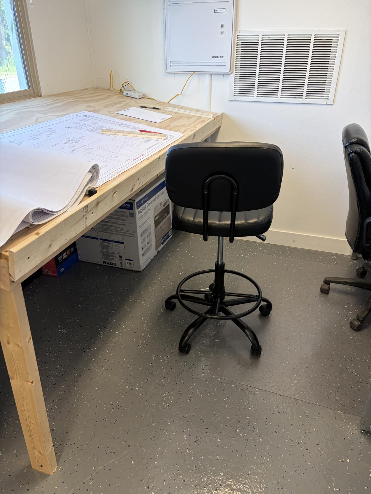 DUMOS Armless Drafting Chair, Standing Desk Chair, Rolling Stool customer photo 1