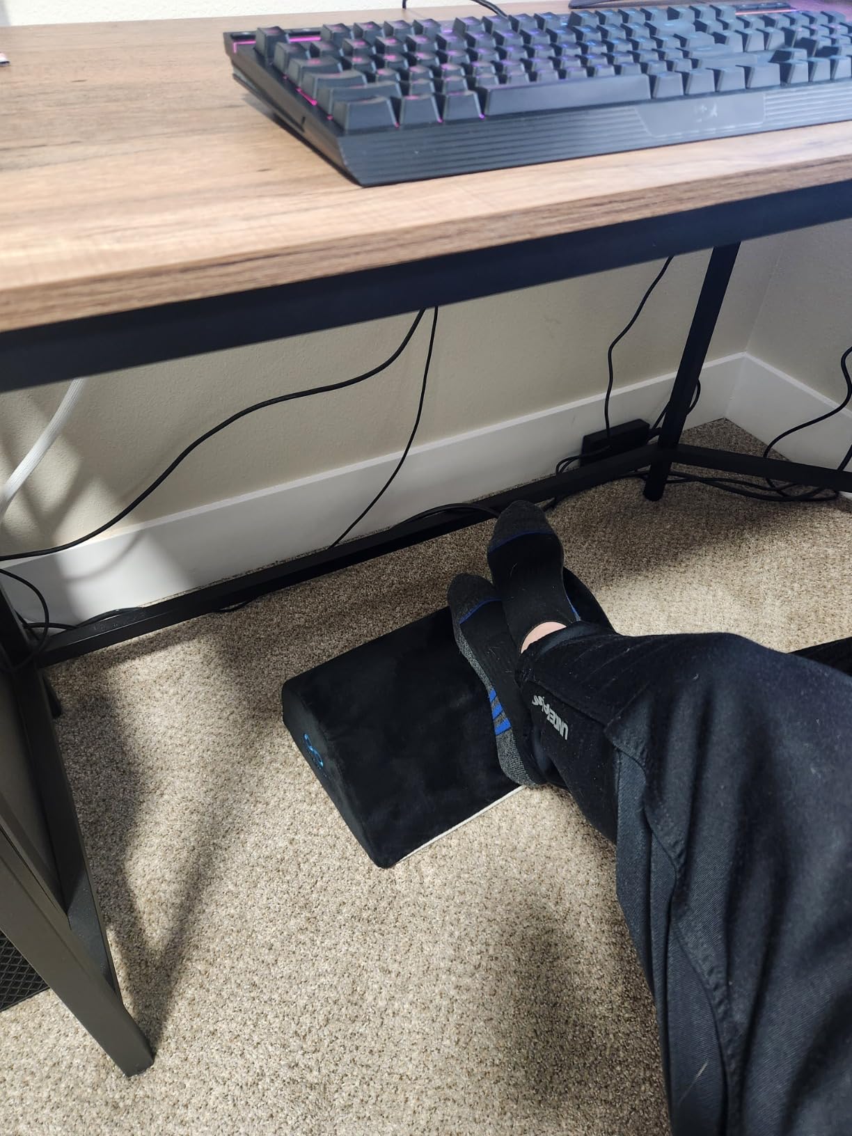 Everlasting Comfort Foot Rest for Under Desk at Work - Memory Foam Office Foot Stool & Under Desk Footrest Leg Elevation Pillow for Gaming & Home Office, Supports Posture customer photo 1