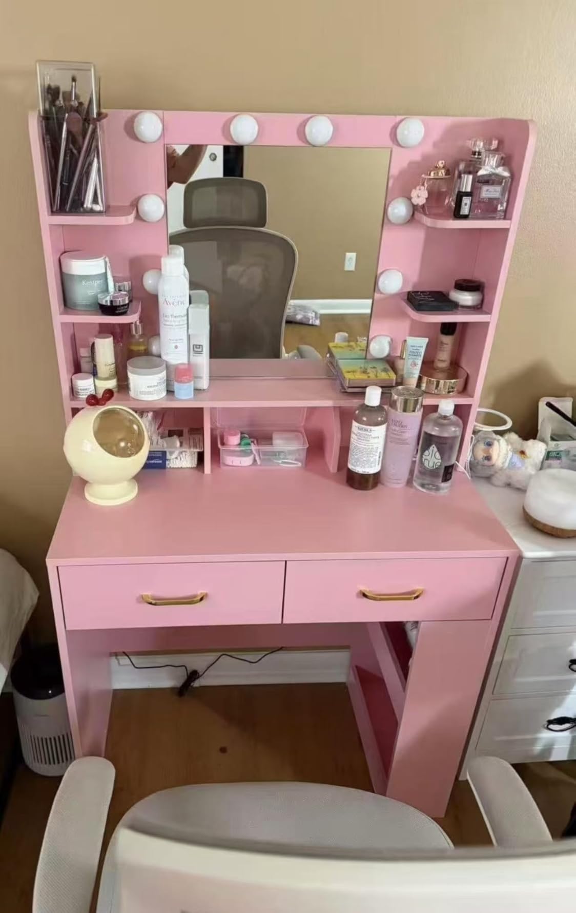 COMHOMA Vanity Desk with 3-Way Mirror and Lights, Makeup Vanity with 360° View Mirror, 3 Lighting Modes, 6 Drawers,Storage Cabinet Fluted Wood Vanity Table with Jewelry Hook for Women Girls customer photo 1